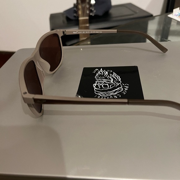 Maui Jim lele kawa polarized sunglasses. - Picture 2 of 4